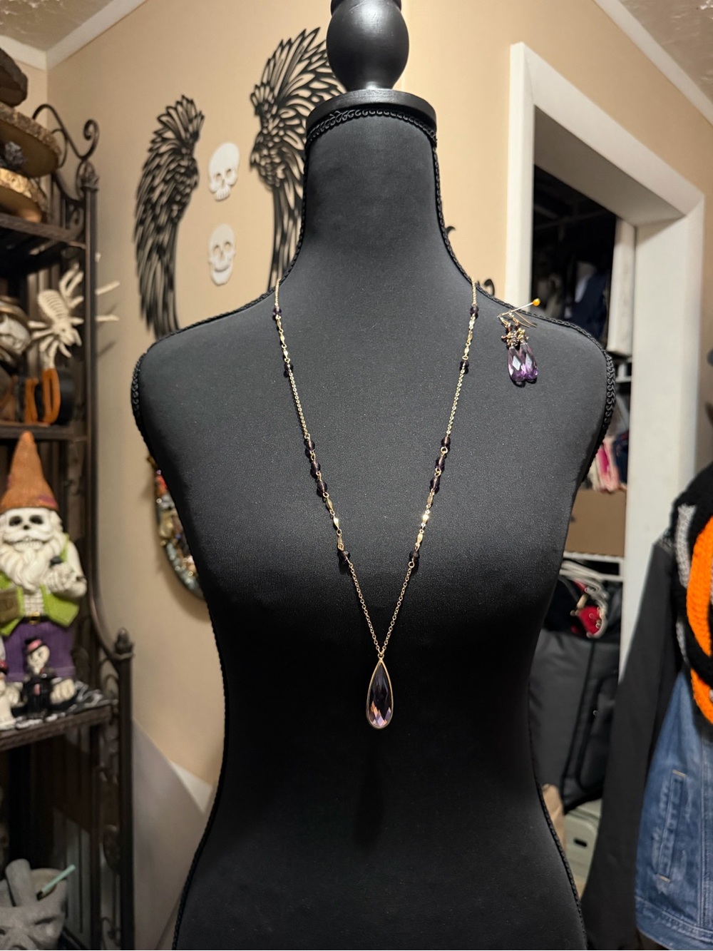 JEWELRY BUNDLE #26. Purple Hues Necklace & Earrings Gold tone Avon